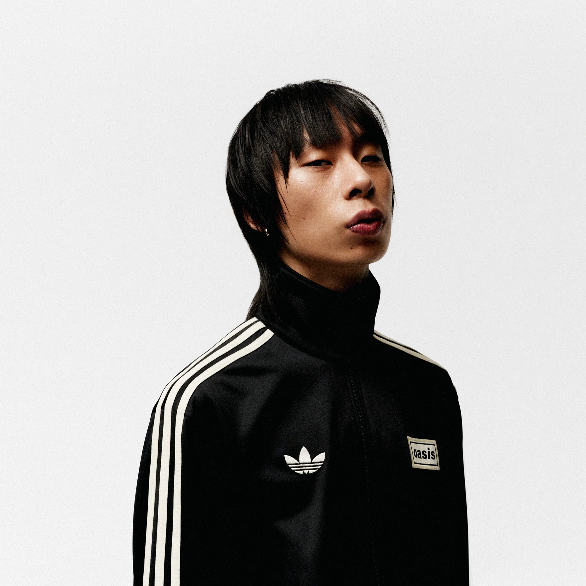 30-live-25-adidas-firebird-track-top-black-3.webp Live '25 adidas Firebird Track Top Black
